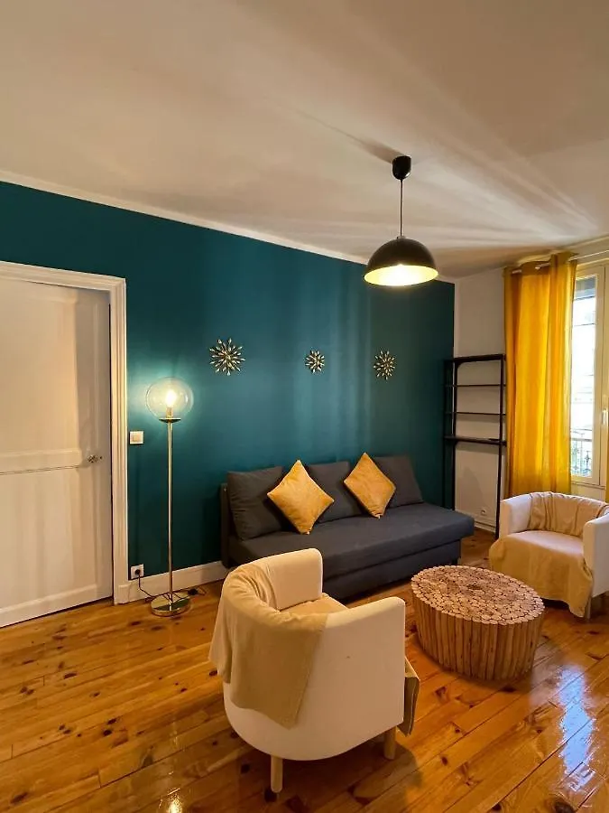 Paris Eiffel Flats Apartment